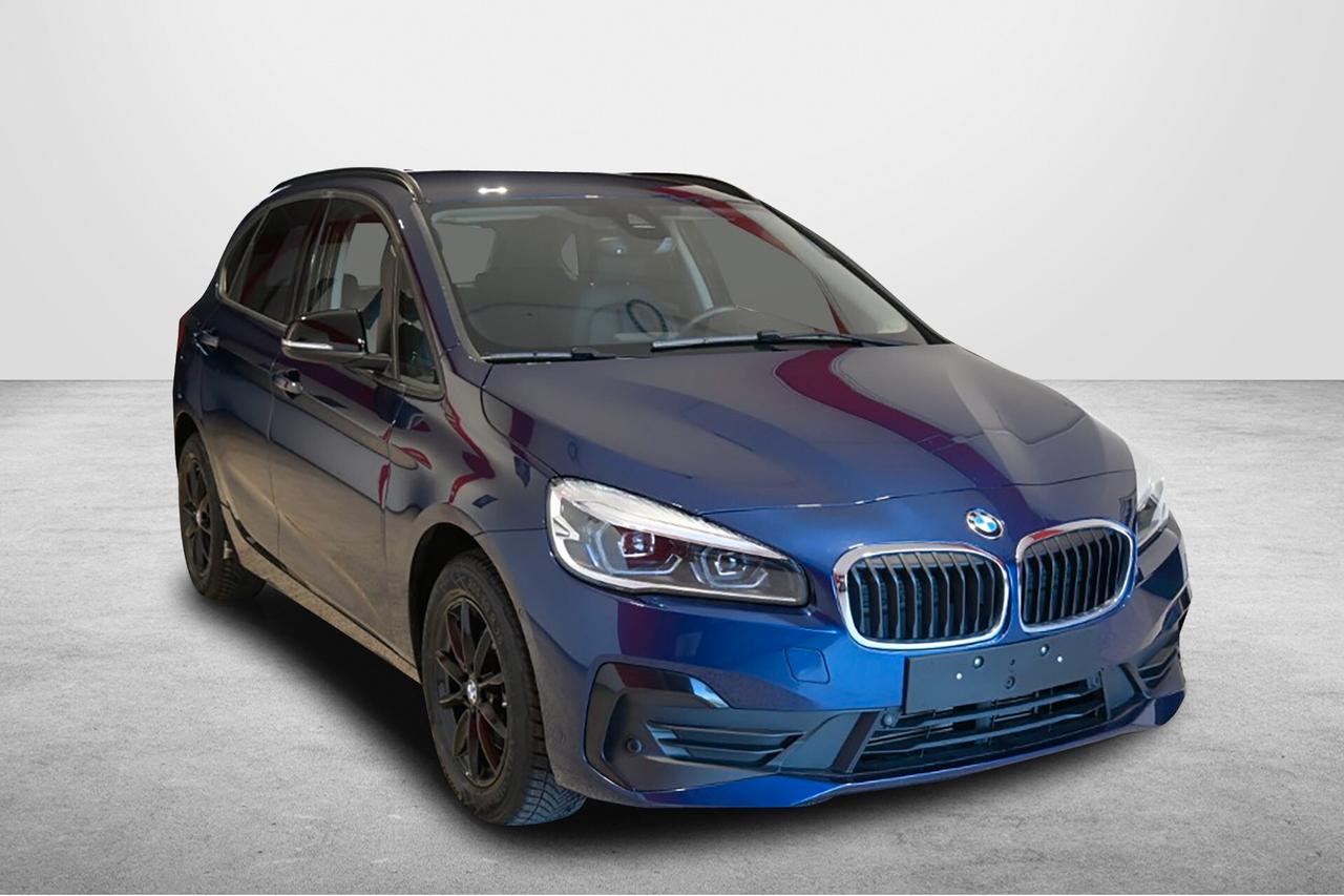 BMW 216D ACTIVE TOURER 116CV 6M. BUSINESS ADVANTAGE ( FARI LED - PELLE - CRUISE - NAVI - PARK ASSISTANT - TELECAMERA POST. )