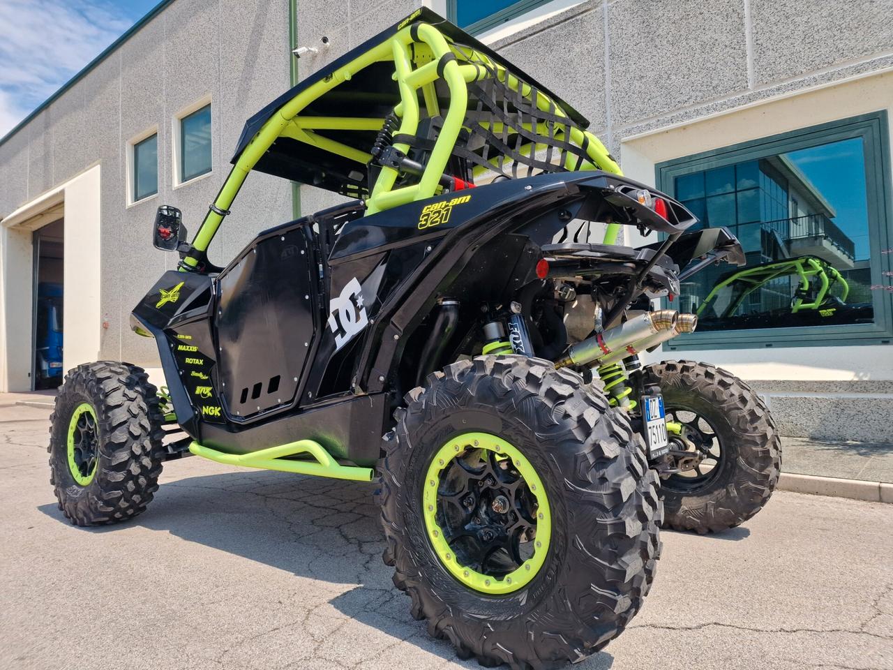 CAN AM MAVERICK TURBO CABINA CHIUSA COMPLETA SCARICHI APERTI