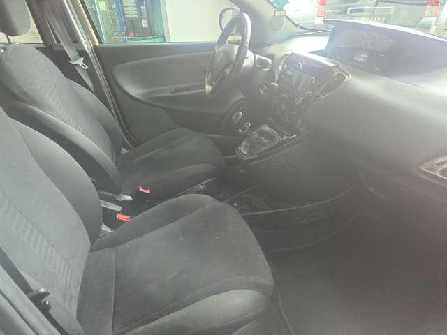 Lancia Ypsilon Ypsilon III 2011 1.2 8v Platinum 69cv E6