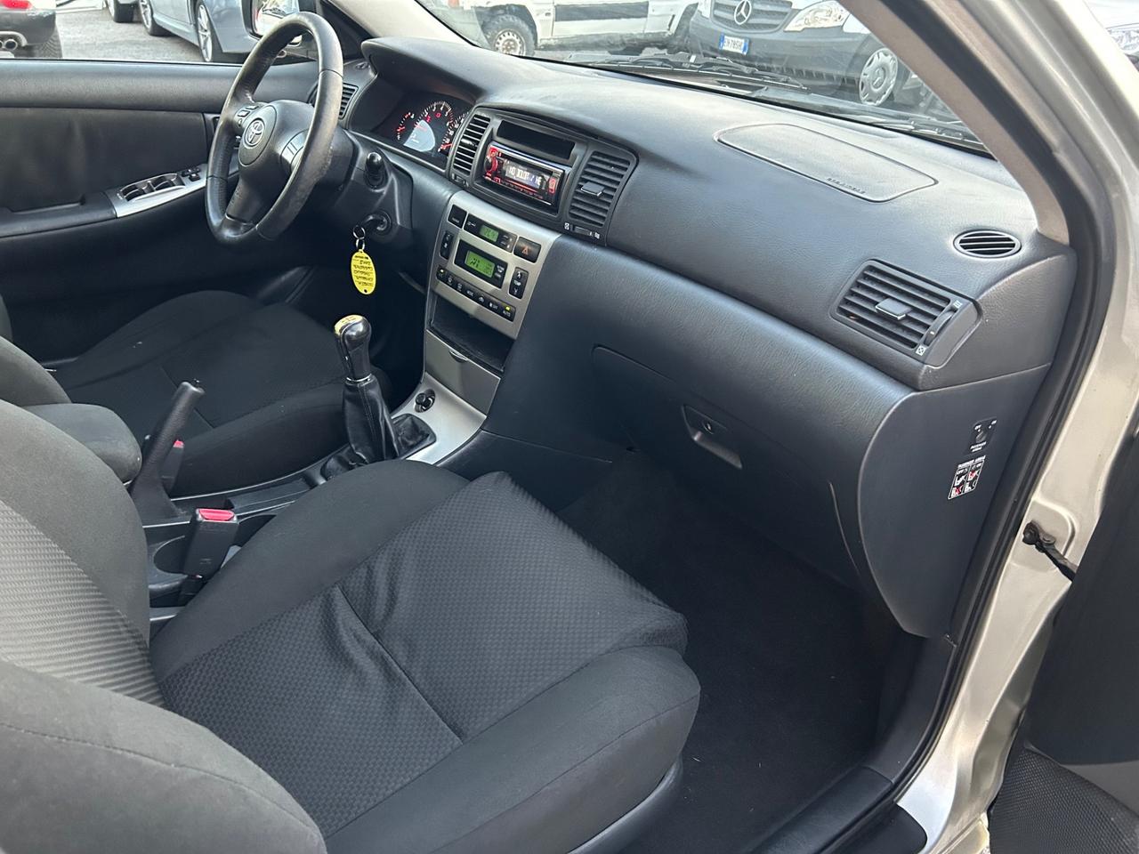 Toyota Corolla 2.0 16V D-4D 5 porte Sol