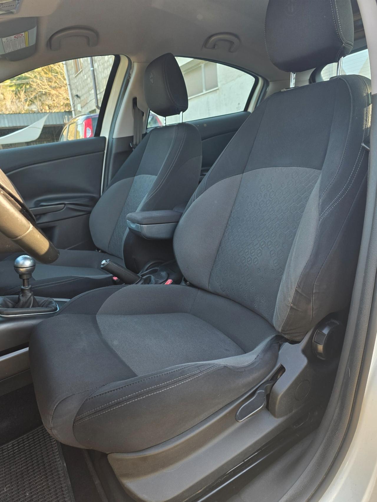 Alfa Romeo Giulietta 1.6 JTDm-2 105 CV Business