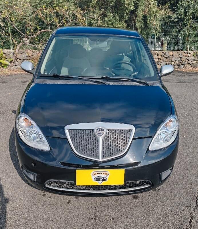 Lancia Ypsilon 1.2 Argento