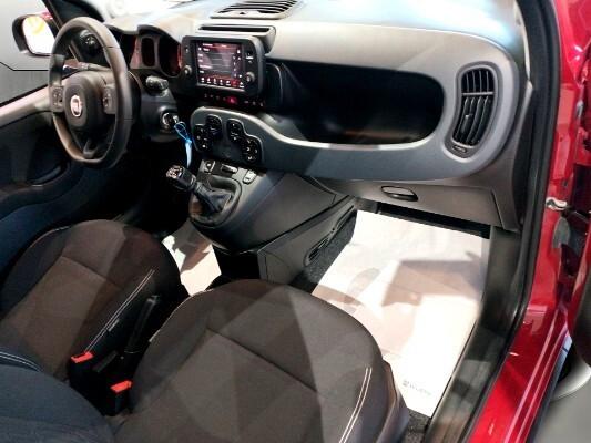 Fiat Panda 1.0 firefly hybrid Cross *19.000 KM*