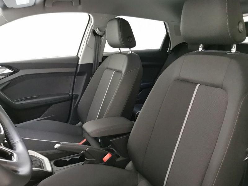 Audi A1 allstreet 30 1.0 tfsi Identity Contrast 116cv s tronic