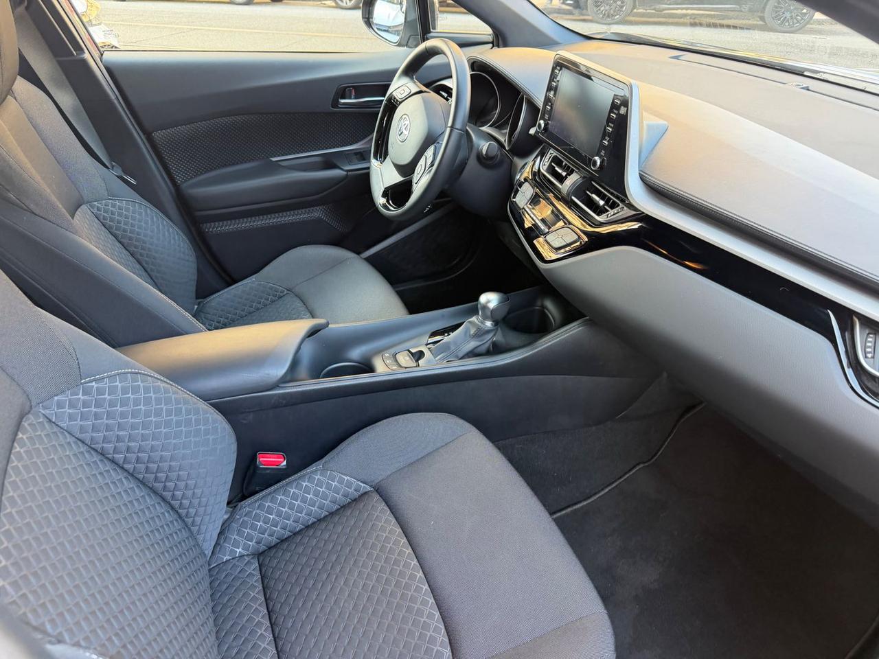 Toyota C-HR Active 1.8 HEV #11384