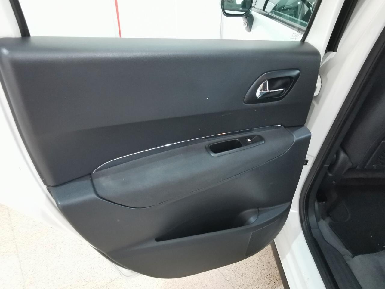 Peugeot 3008 1.6 HDi 112CV Active AUTOCARRO