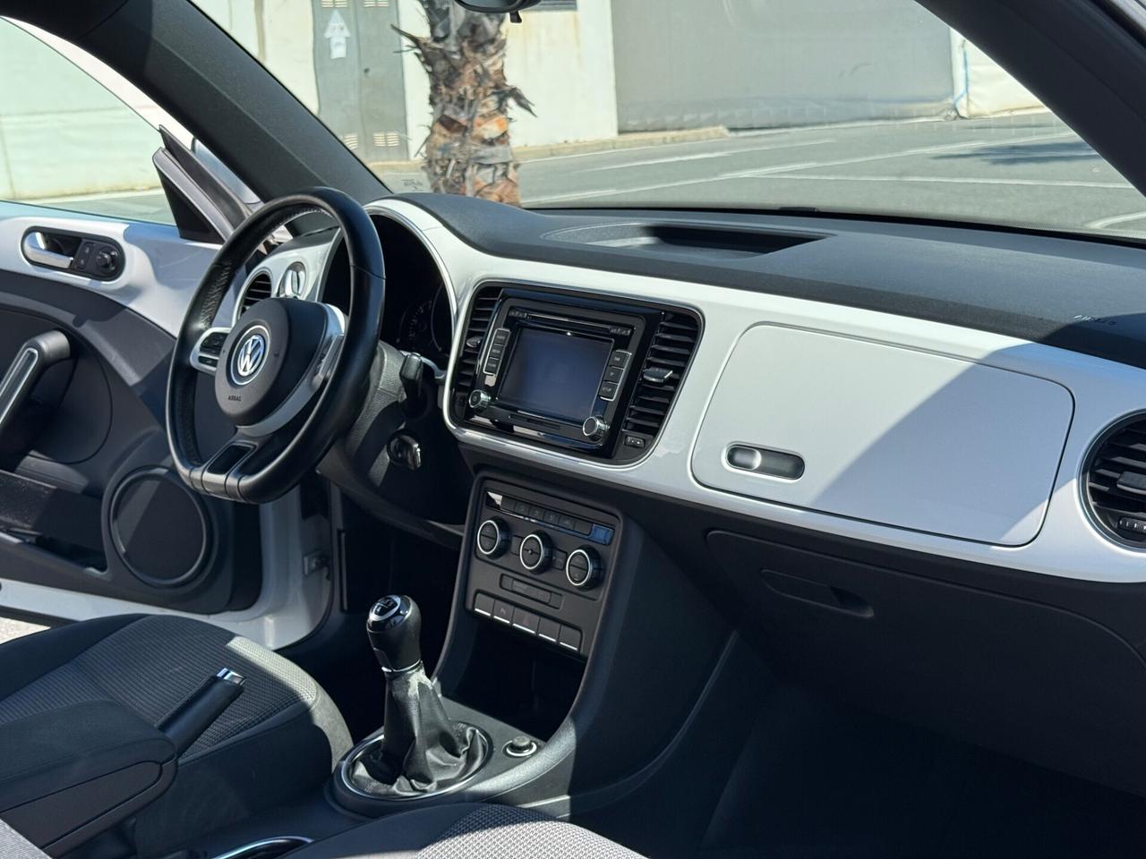 Volkswagen Maggiolino 1.6 TDI Design