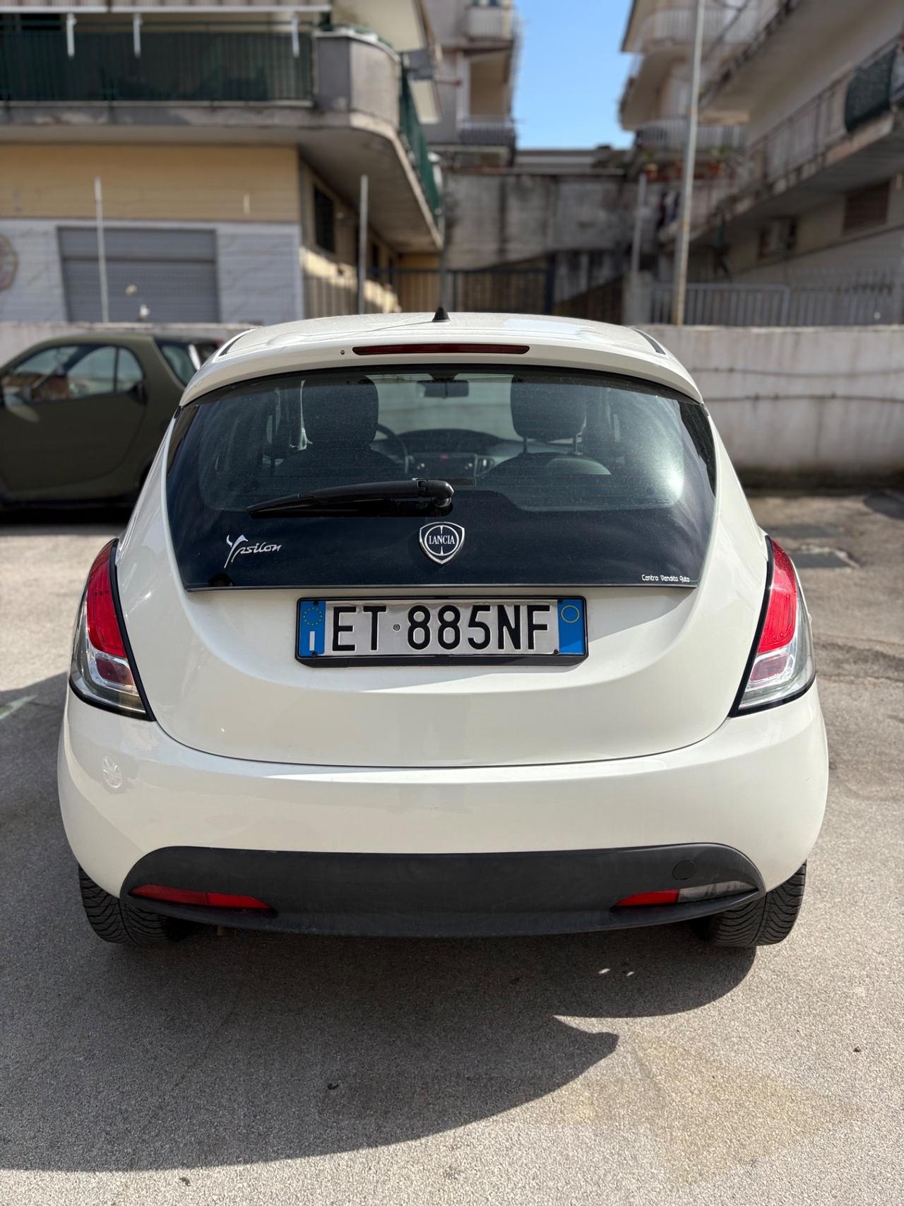 Lancia Ypsilon 1.2 benzina 69 CV 5 porte