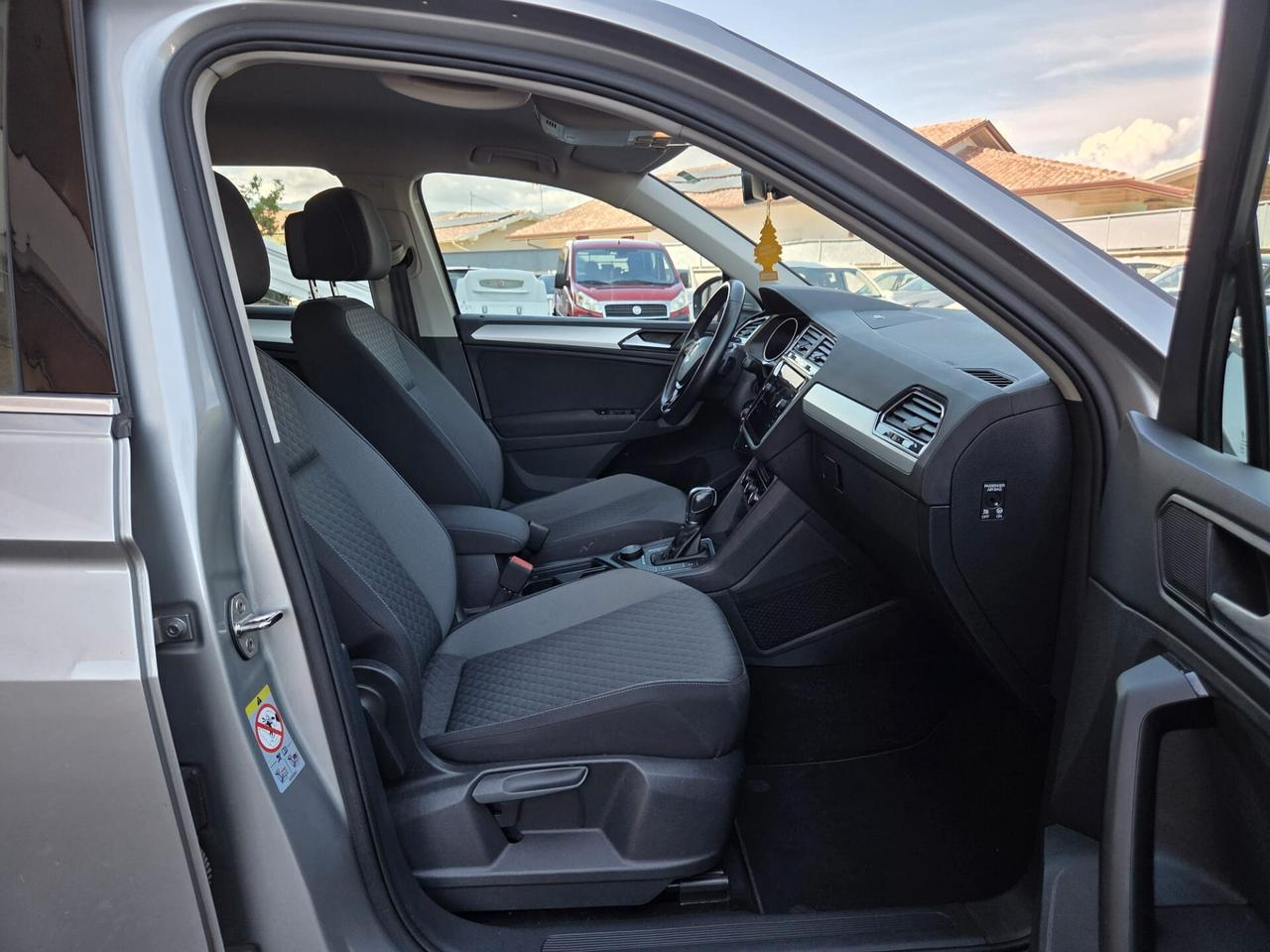Volkswagen Tiguan 2.0 TDI SCR DSG 4MOTION Sport BMT