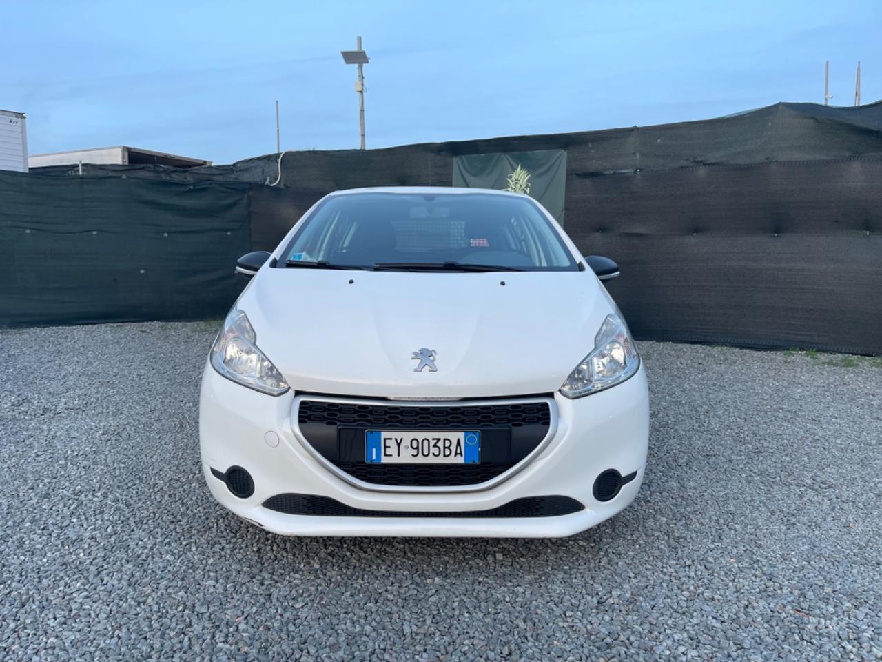 Peugeot 208 1.4 HDi VAN GARANZIA