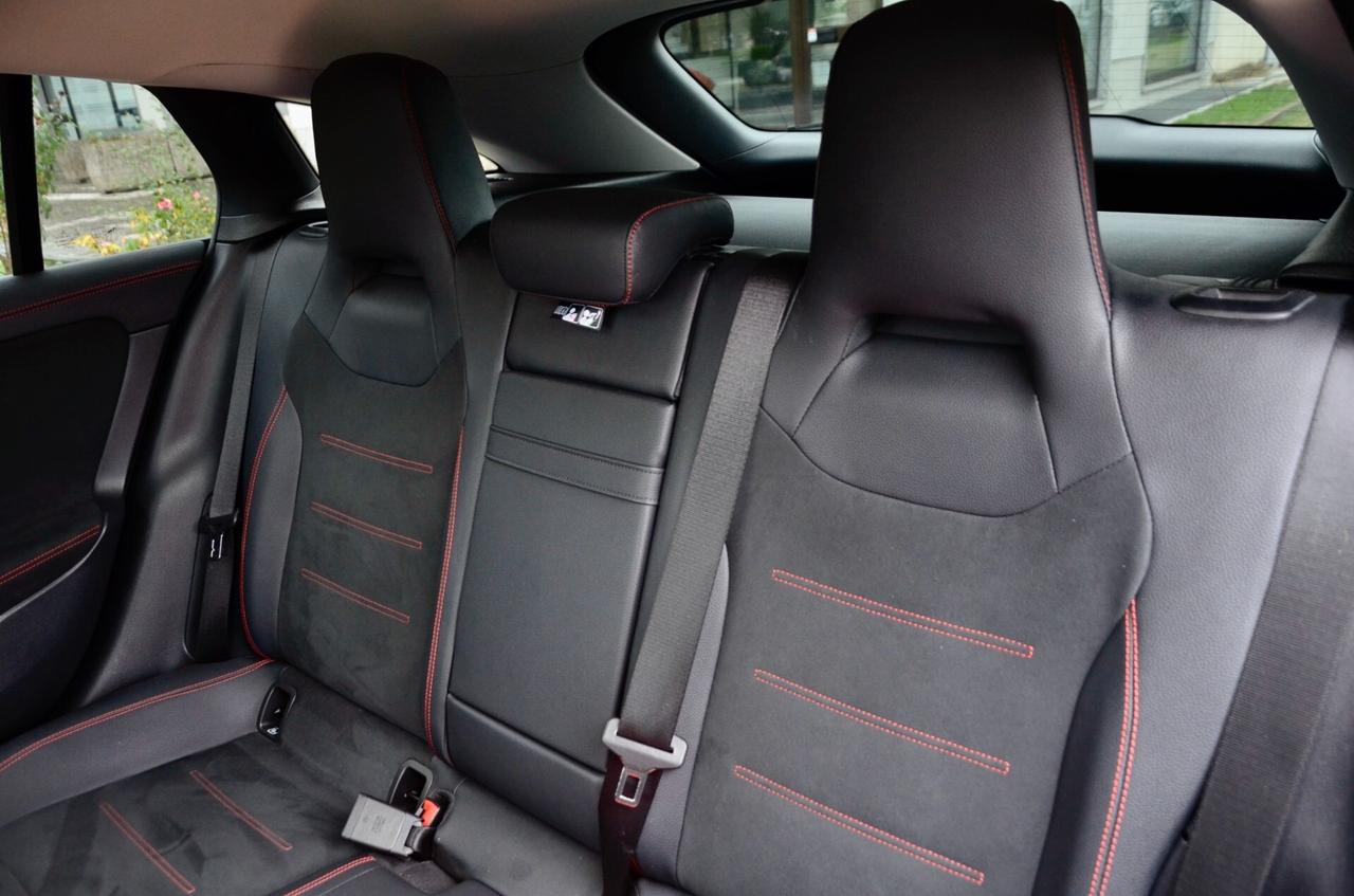 MERCEDES-BENZ CLA 200 SHOOTING BRAKE 200d AMG LINE PREMIUM 150cv AUTO, UNICOPROPRIETARIO, UFF ITALIANA, EURO 6D, FACE LIFT, SERVICE MERCEDES, TETTO, HI-FI PREMIUM, PERMUTE