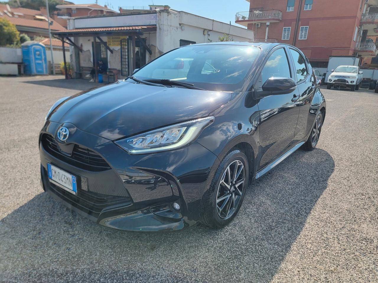 Toyota Yaris 1.5 Hybrid Trend SOLO 13 MILA KM !