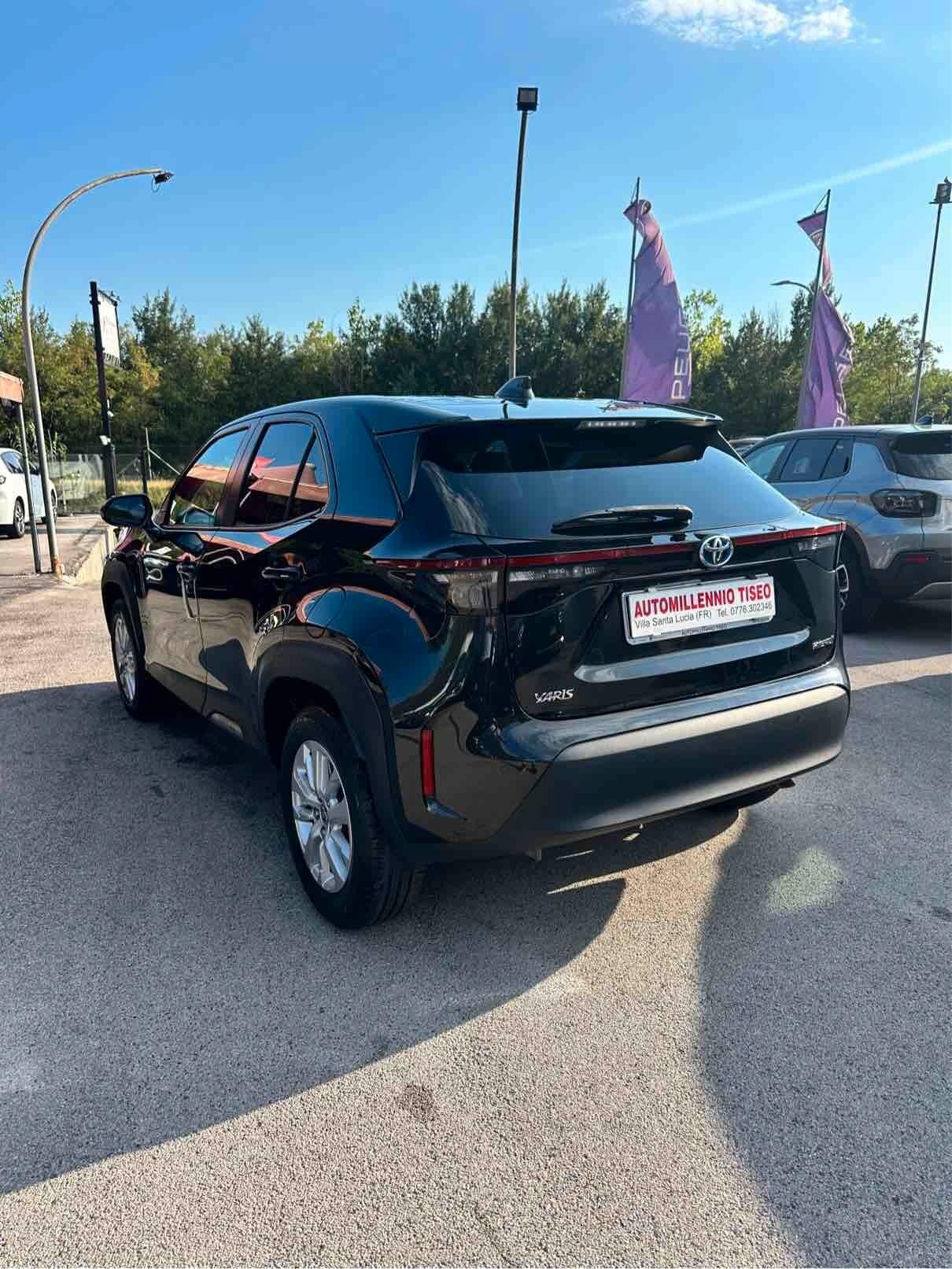 Toyota Yaris Cross 1.5 Hybrid 5p. E-CVT Business