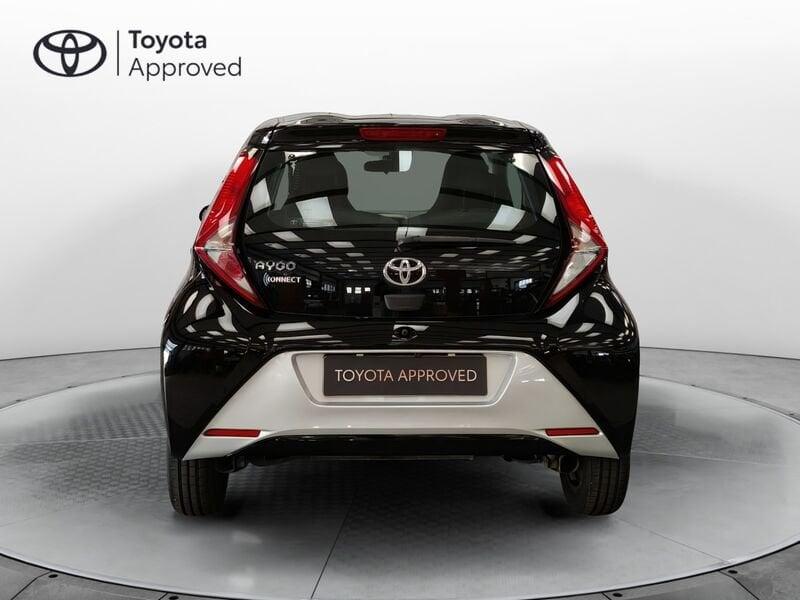 Toyota Aygo Aygo Connect 1.0 VVT-i 72 CV 5 porte x-play