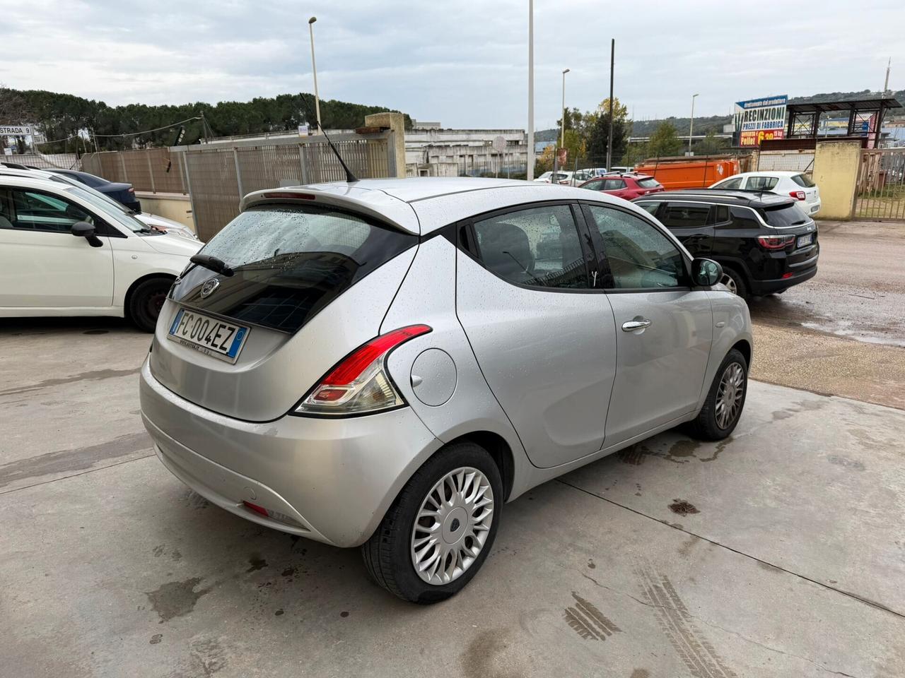 Lancia Ypsilon 1.2 Benzina 69 CV 5 porte Platinum