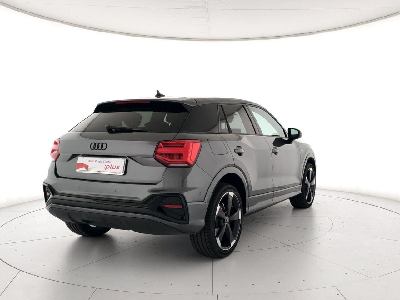 Audi Q2 35 2.0 tdi identity black s-tronic