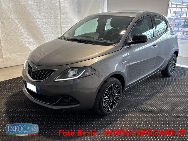 LANCIA Ypsilon 1.0 Hybrid 70 CV Gold - PROMO