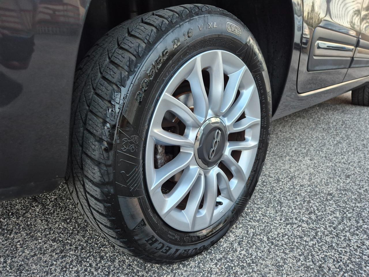Fiat 500L 0.9 TwinAir Turbo Natural Power LOUNGE 2014 Lounge