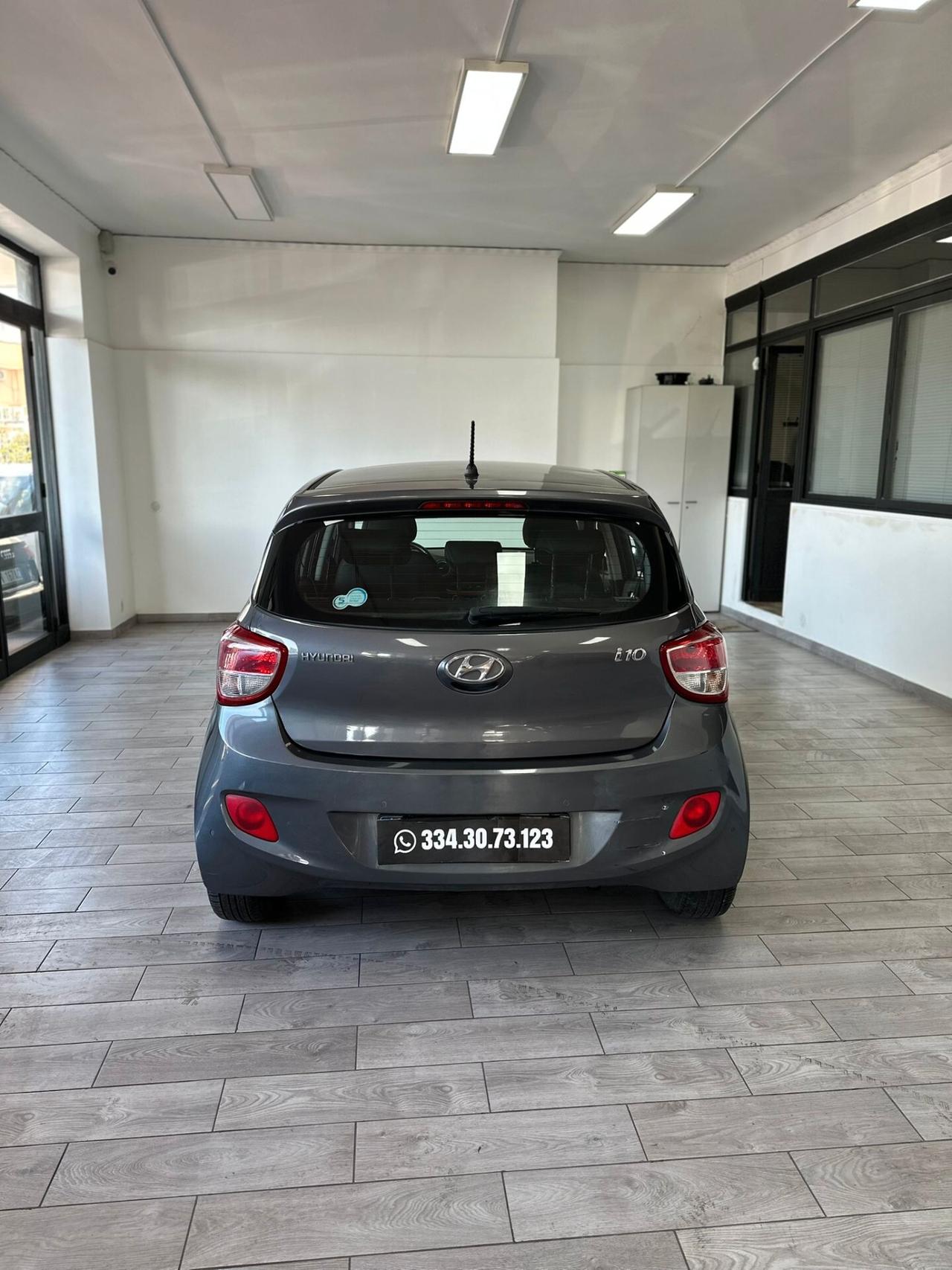 Hyundai i10 1.0 MPI Sound Edition A/T