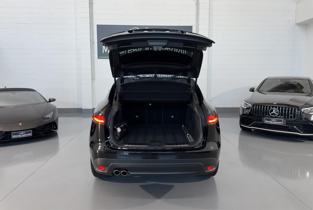 Jaguar F-Pace R-Sport 2.0cc 180cv AWD CarPlay Finanziabile