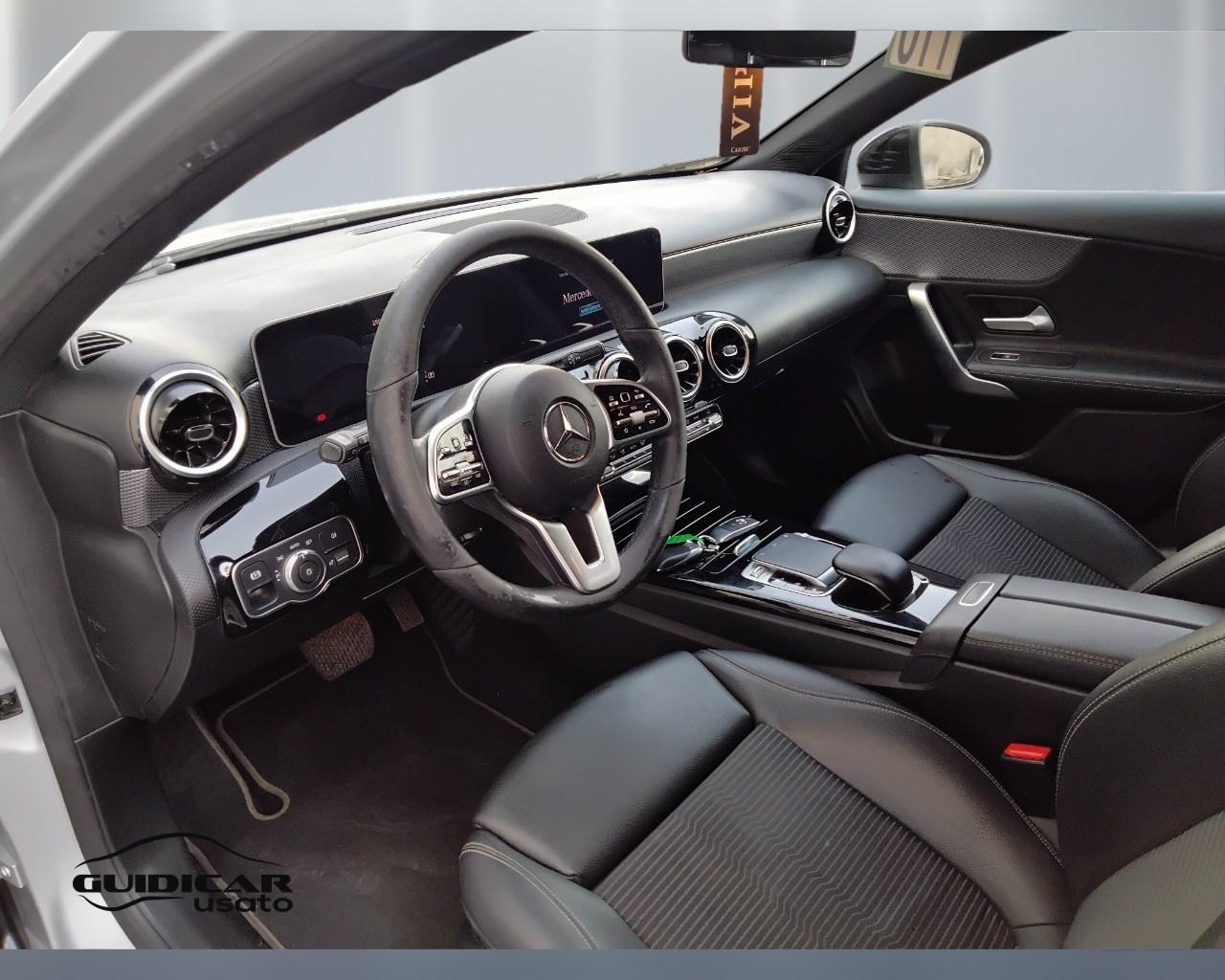 Mercedes-Benz Classe A - W177 2018 - A 180 d Sport auto
