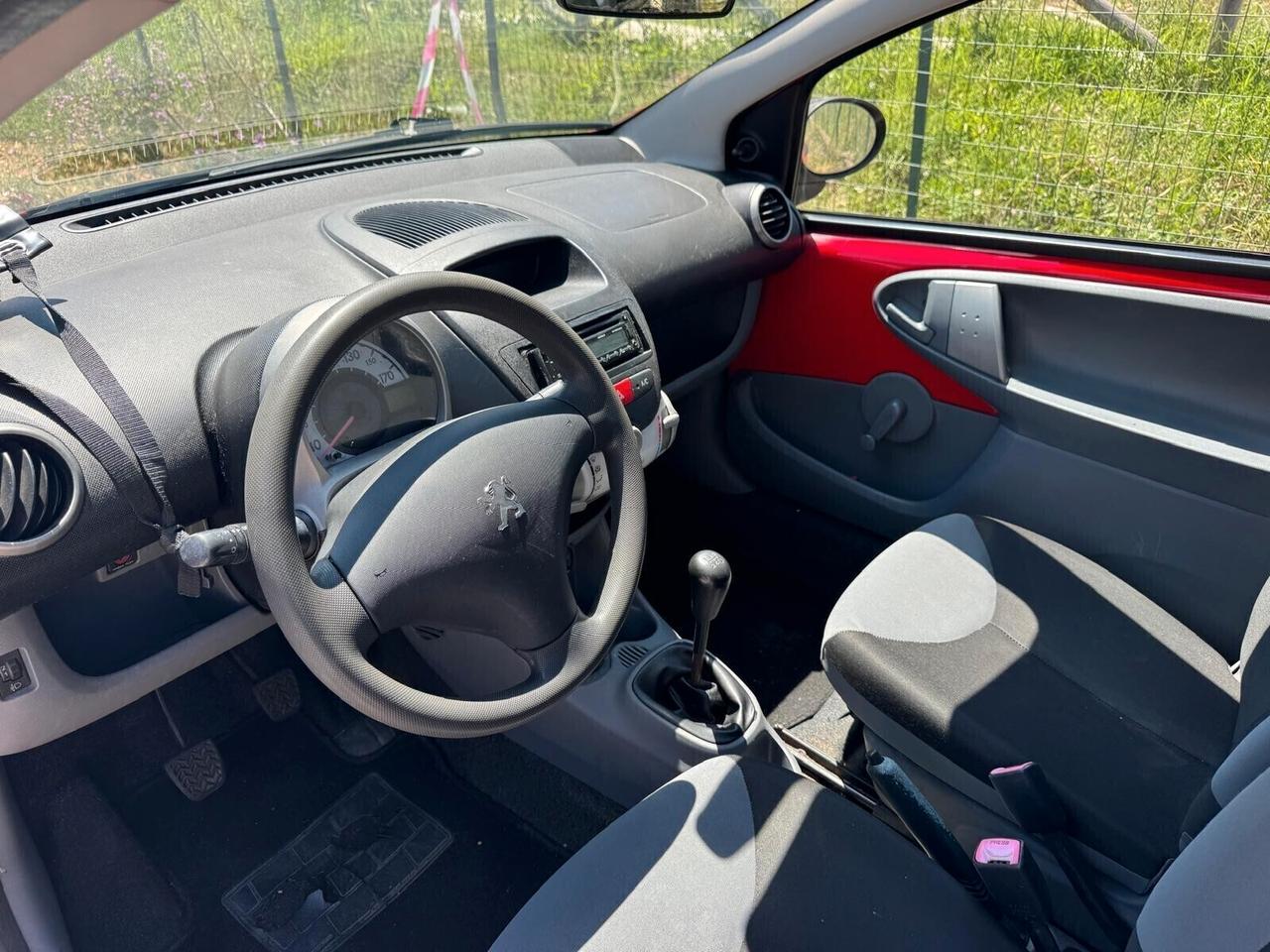 Peugeot 107 1.0 68CV 3p. Plaisir