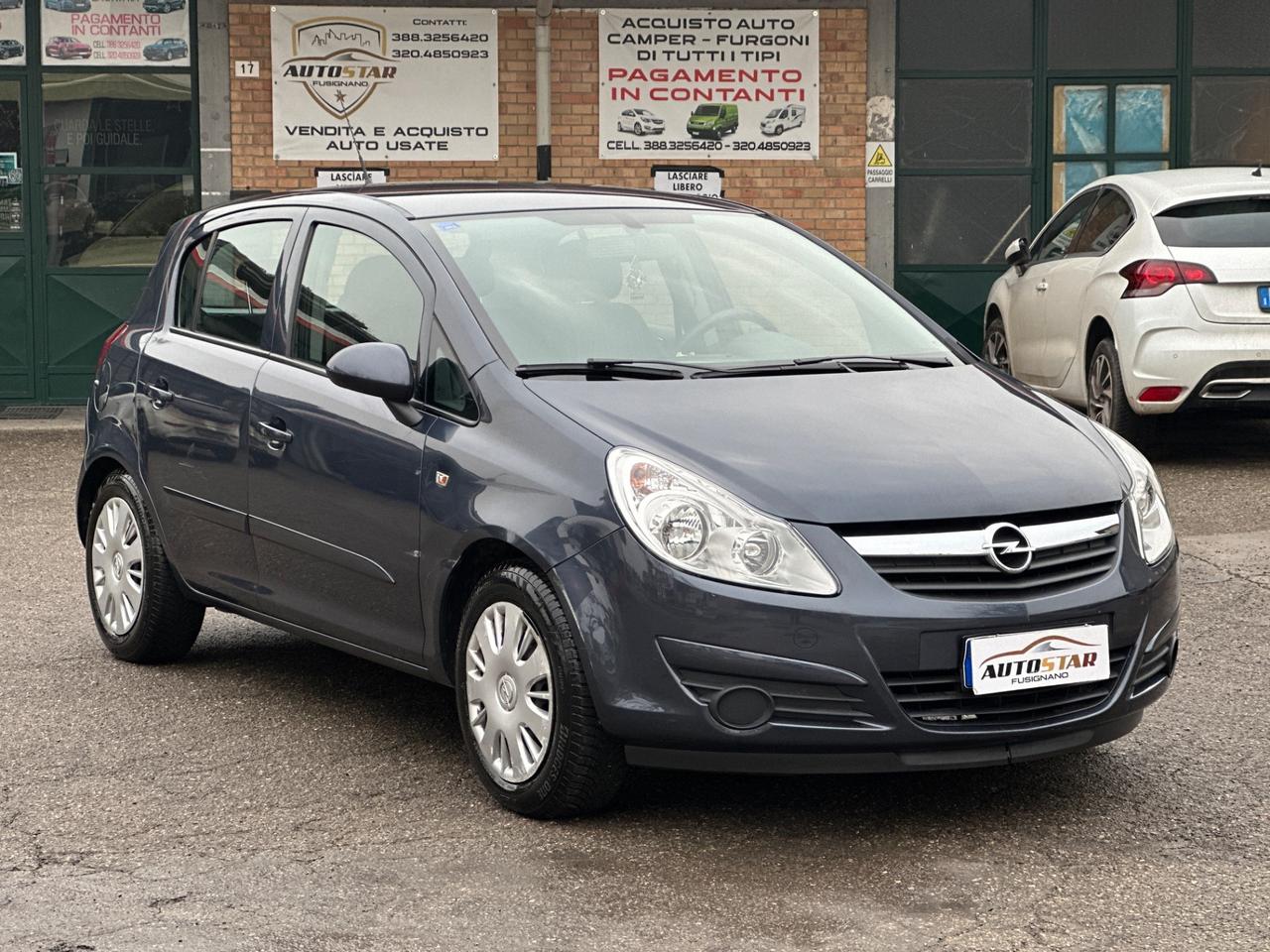 OPEL Corsa 1.2 5P Cosmo