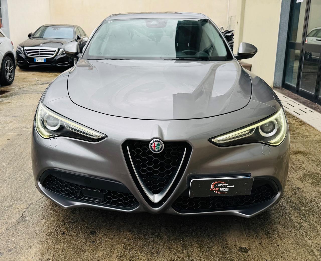 Alfa Romeo Stelvio 2.2 Turbodiesel 160 CV AT8 RWD Business