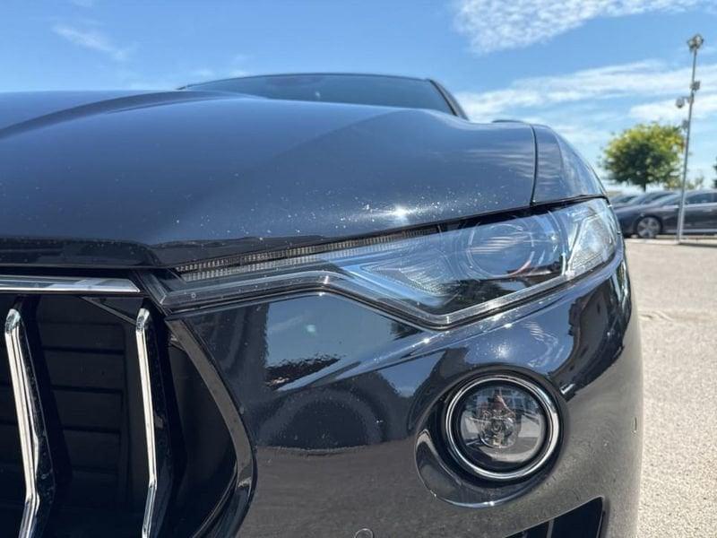 Maserati Levante 3.0 V6 250CV AUTO