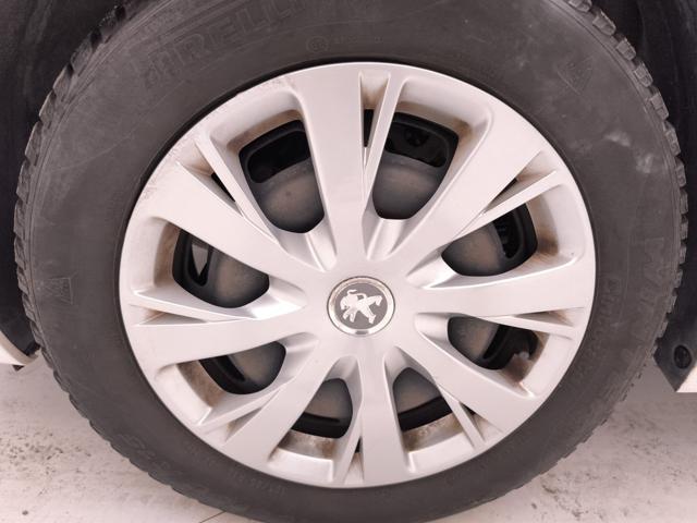 PEUGEOT 208 1.2 puretech Active s&s 82cv 5p neopatentati
