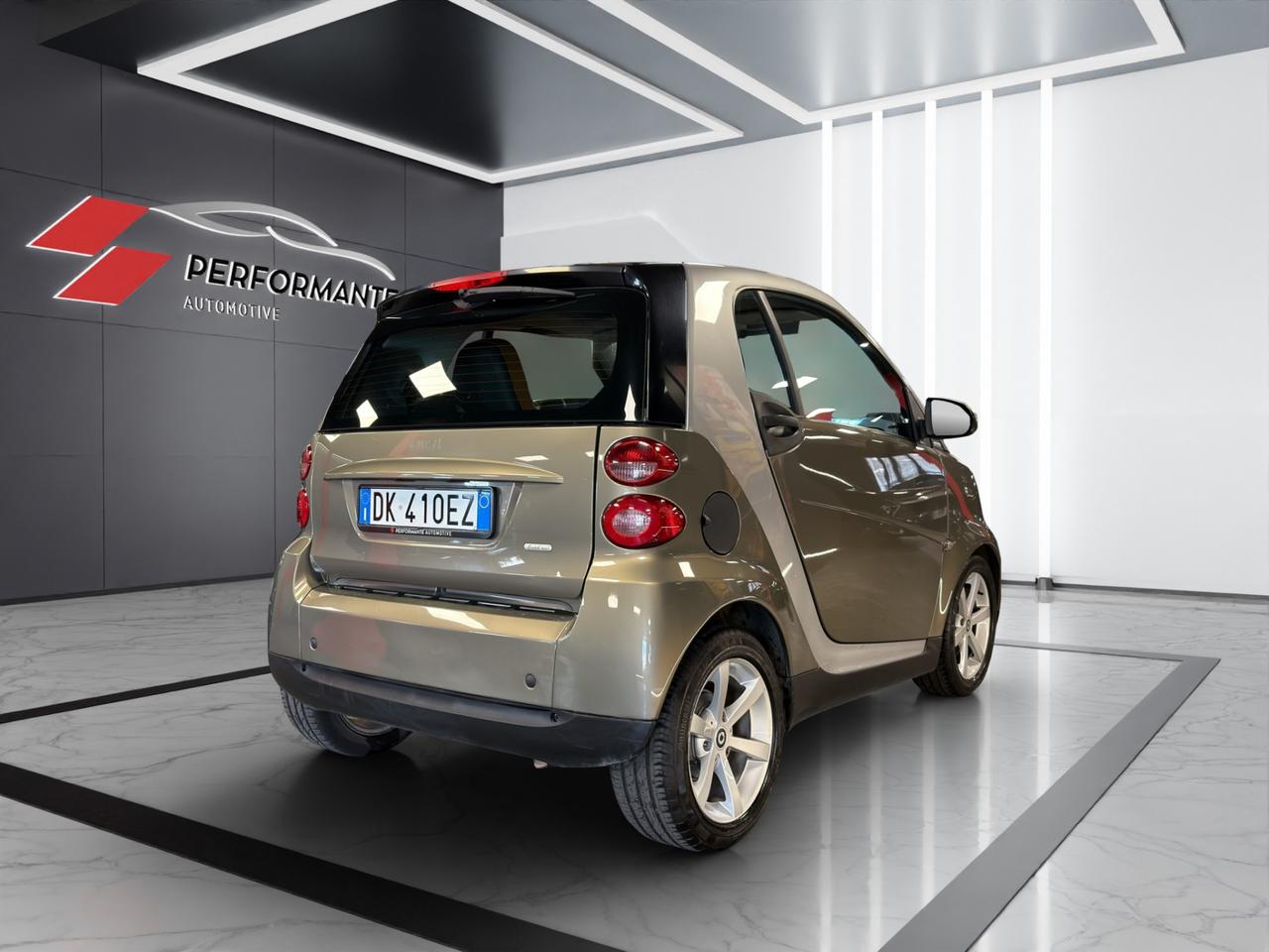 Smart fortwo coupe Fortwo 1.0 Pulse 71cv LIMITED ONE