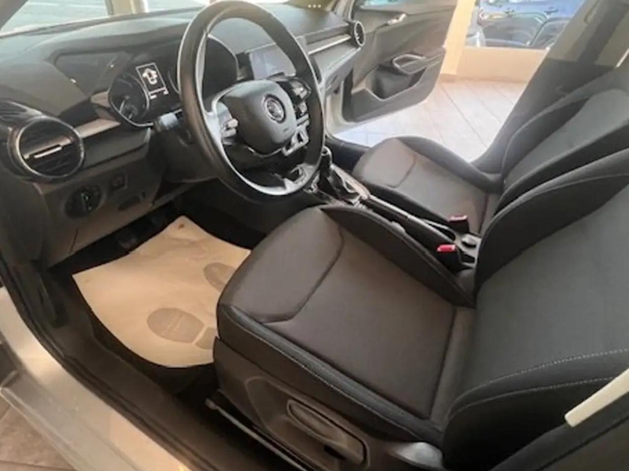 Mitsubishi Colt 1.0L turbo 90 CV Invite Perfetta