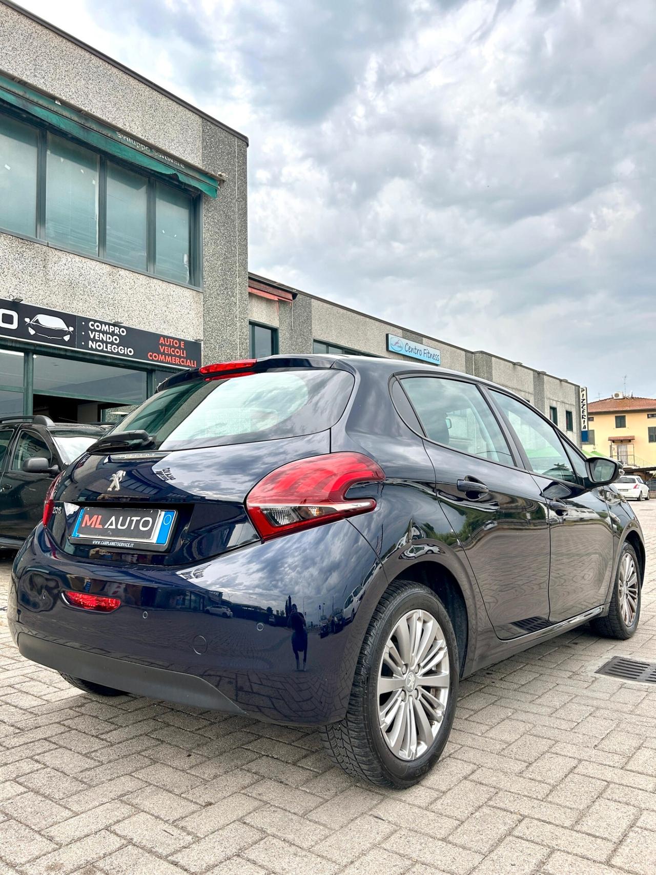 Peugeot 208 PureTech 82 5p. GPL Active