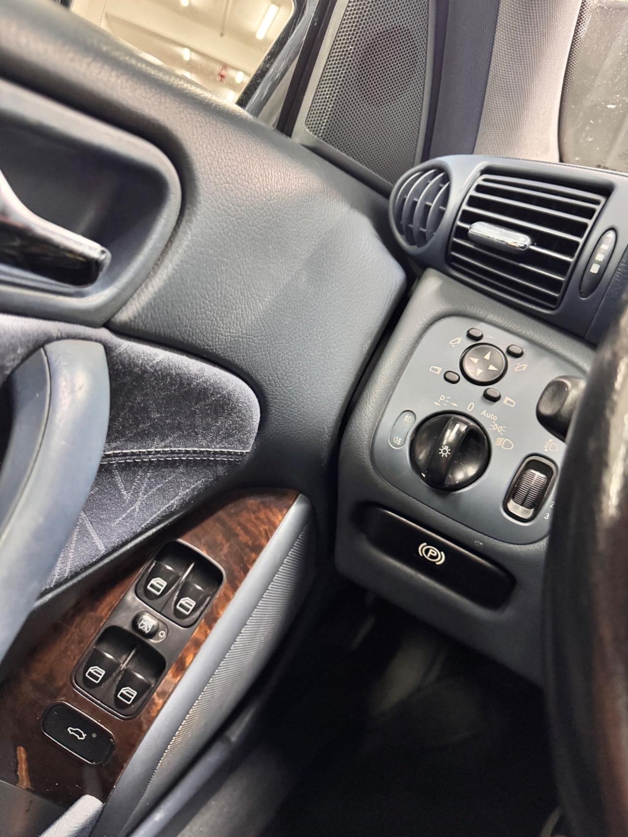 Mercedes C 200 CDi 122 Cv Avantgarde - 2003