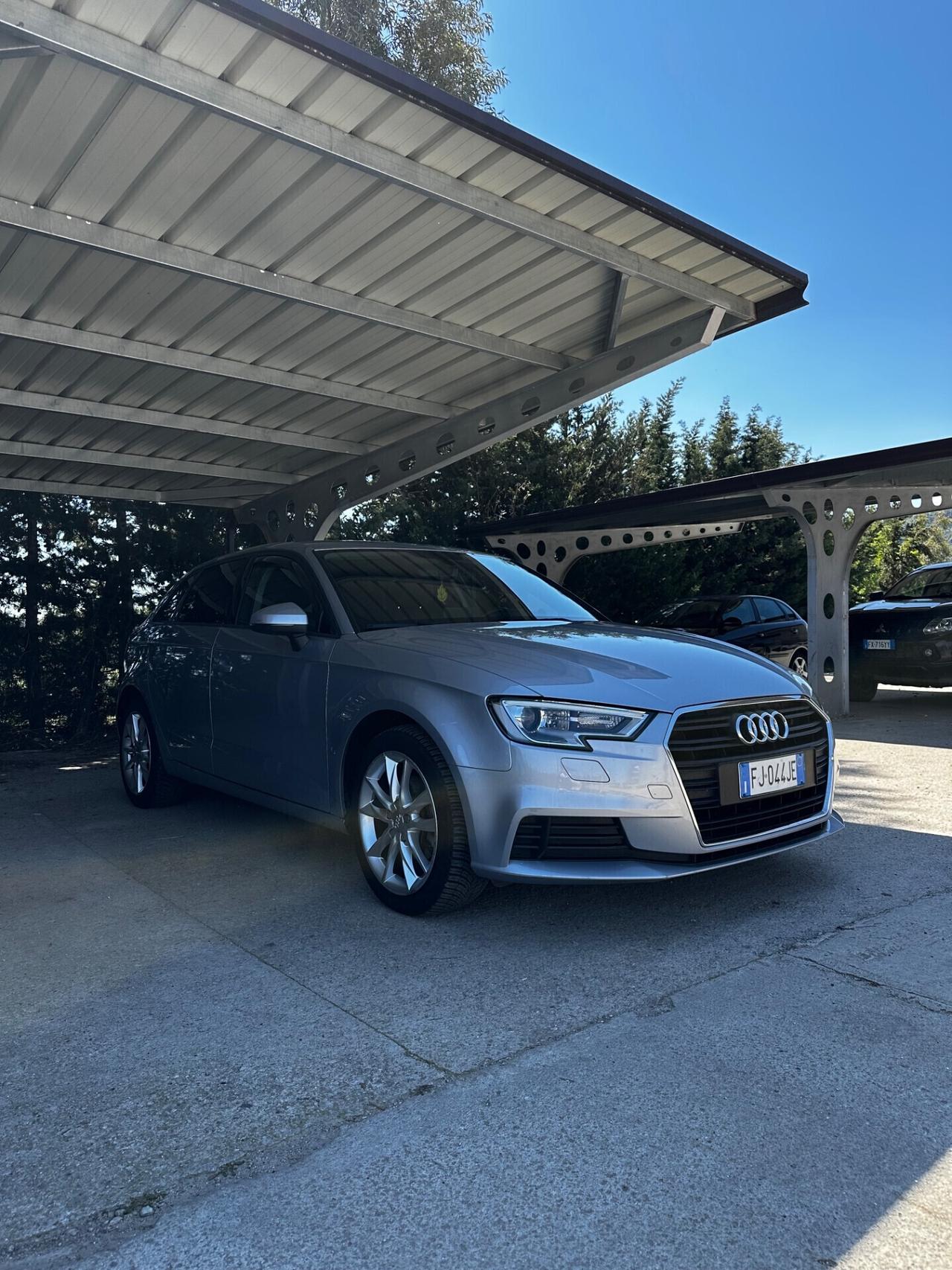 Audi A3 SPB 2.0 TDI S tronic Business