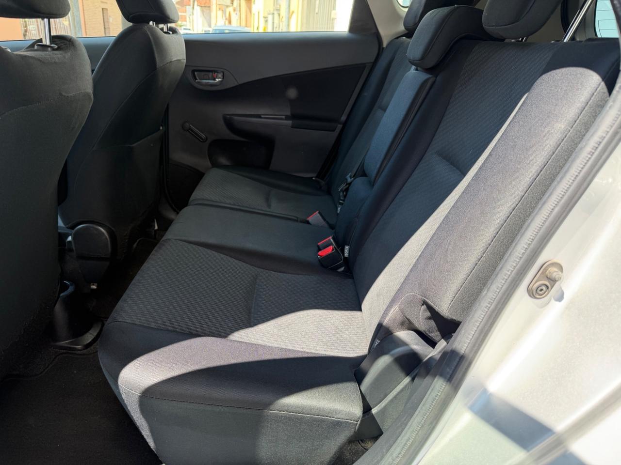 Toyota Verso-S 1.3 MT