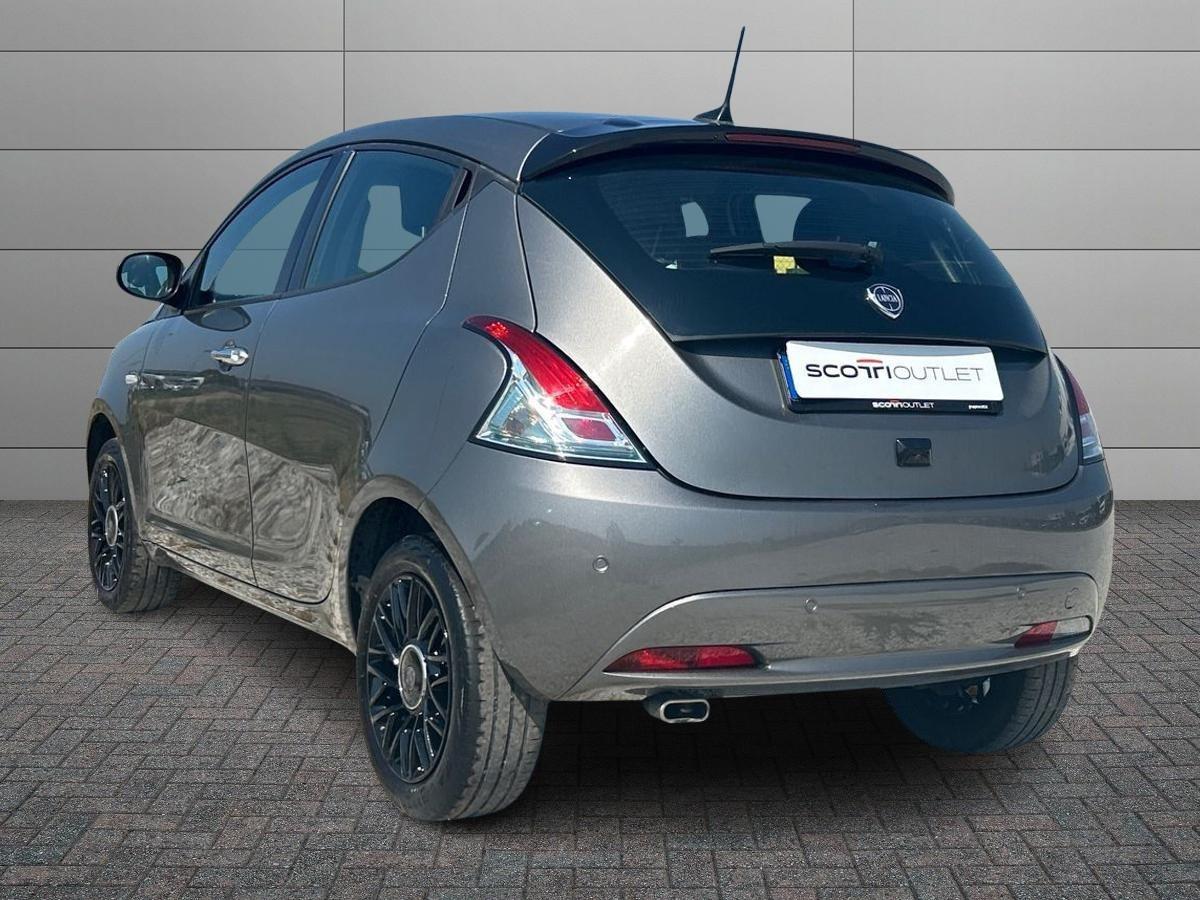 LANCIA Ypsilon 3ª serie - Ypsilon 1.0 FireFly 5 porte S&S Hybrid Or