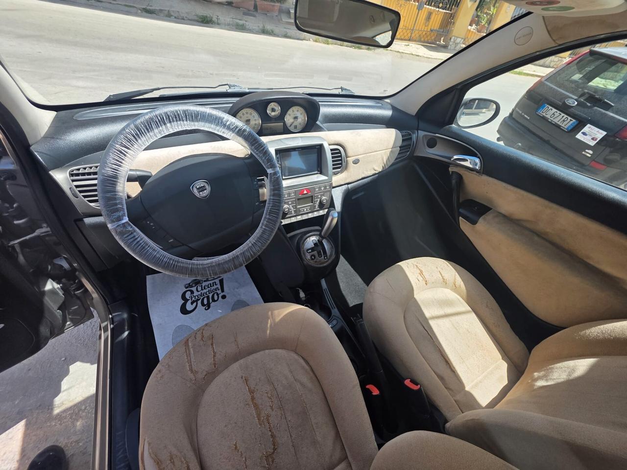 Lancia Ypsilon 1.3 Multijet 16V Argento