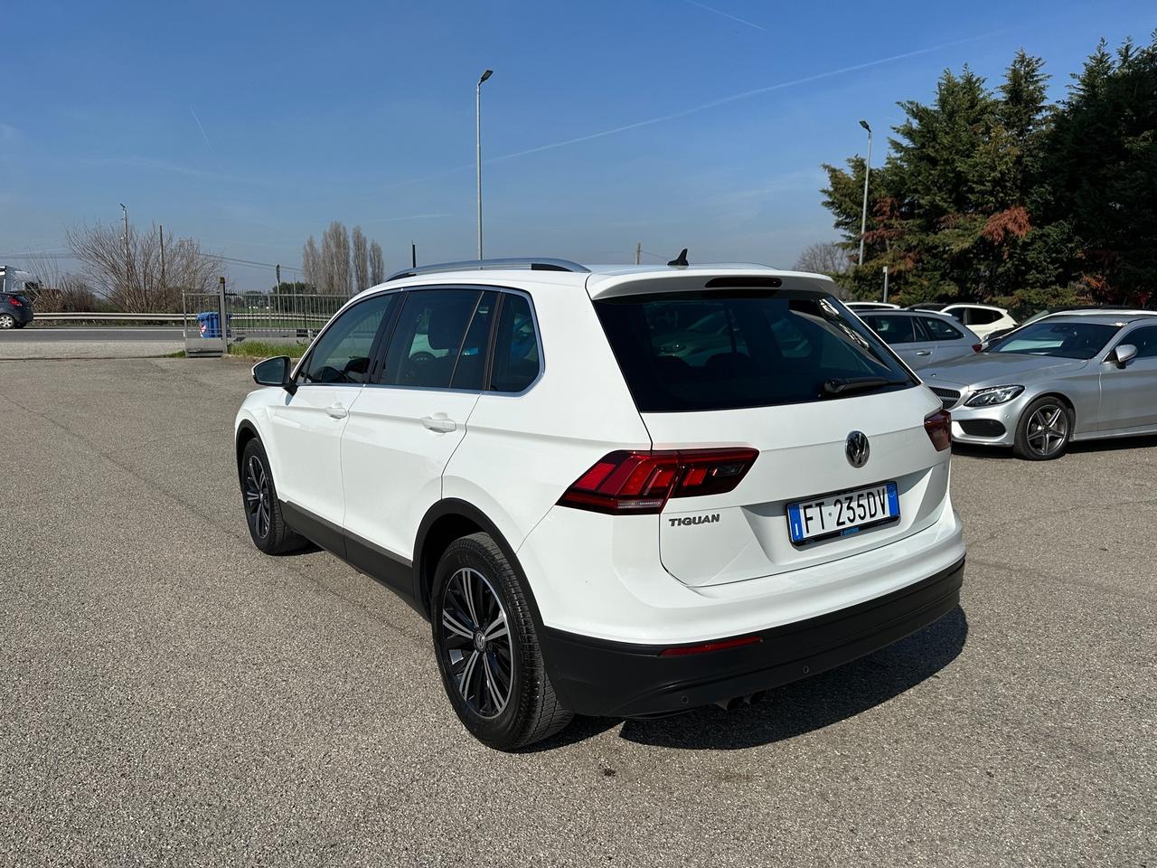 Volkswagen Tiguan 1.6 TDI Business BlueMotion Technology - 2018