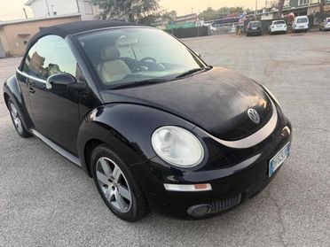 VOLKSWAGEN New Beetle 1.9 TDI 105CV Cabrio Lim. Red Edt. Bellissima