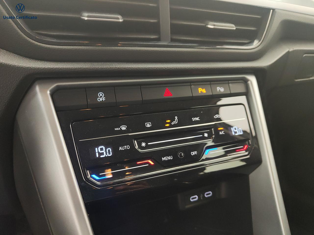 VOLKSWAGEN T-Roc - T-Roc 1.0 TSI Life