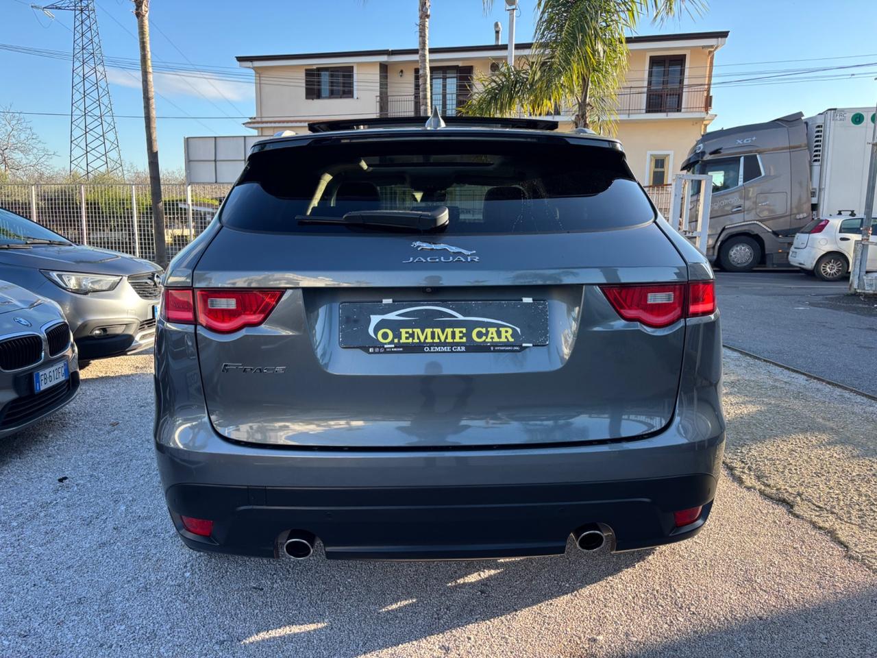 JAGUAR F-PACE 2.0 D 240CV TETTO APRIBILE FULL