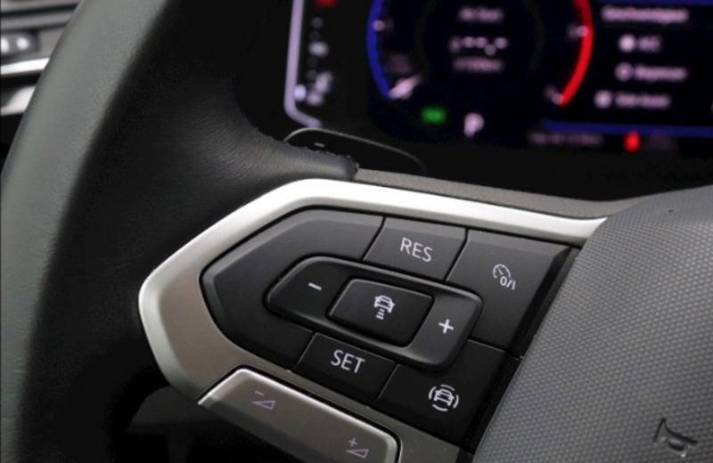 Volkswagen Touran 2.0 TDI 150 CV SCR DSG Highline Navi Led Cockpit