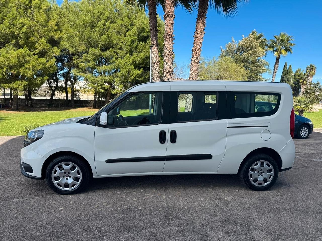 Doblò MAXI AUTOCARRO A POSTI