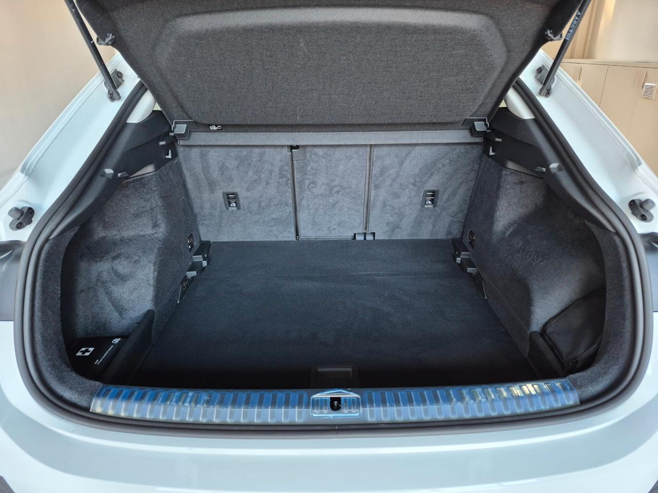 Audi Q3 SPB 35 1.5 TFSI S TRONIC S LINE TETTO APRIBILE CERCHI 19" CARPLAY LED 360° PELLE NAVI