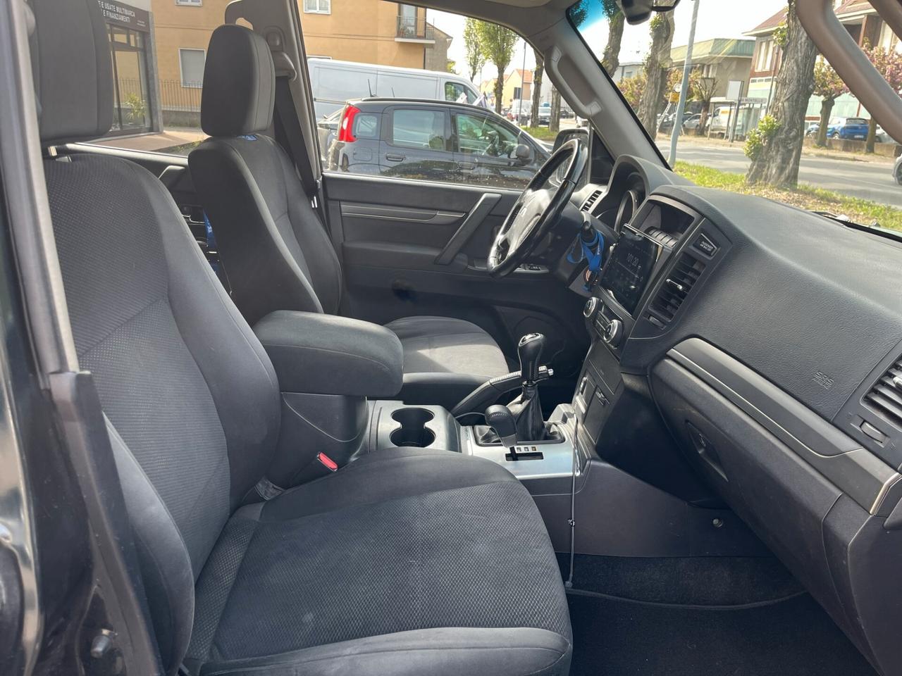 Mitsubishi Pajero 3.2 DI-D 16V 5p. Intense 7p