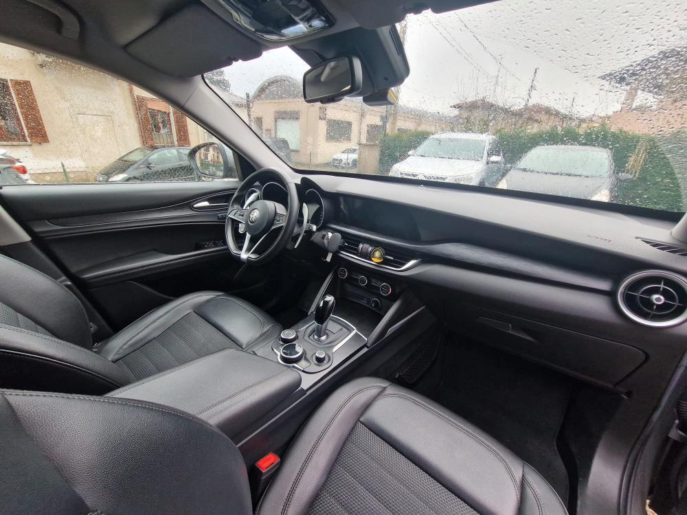 Alfa Romeo Stelvio 2.2 t Executive Q4 190cv auto my19