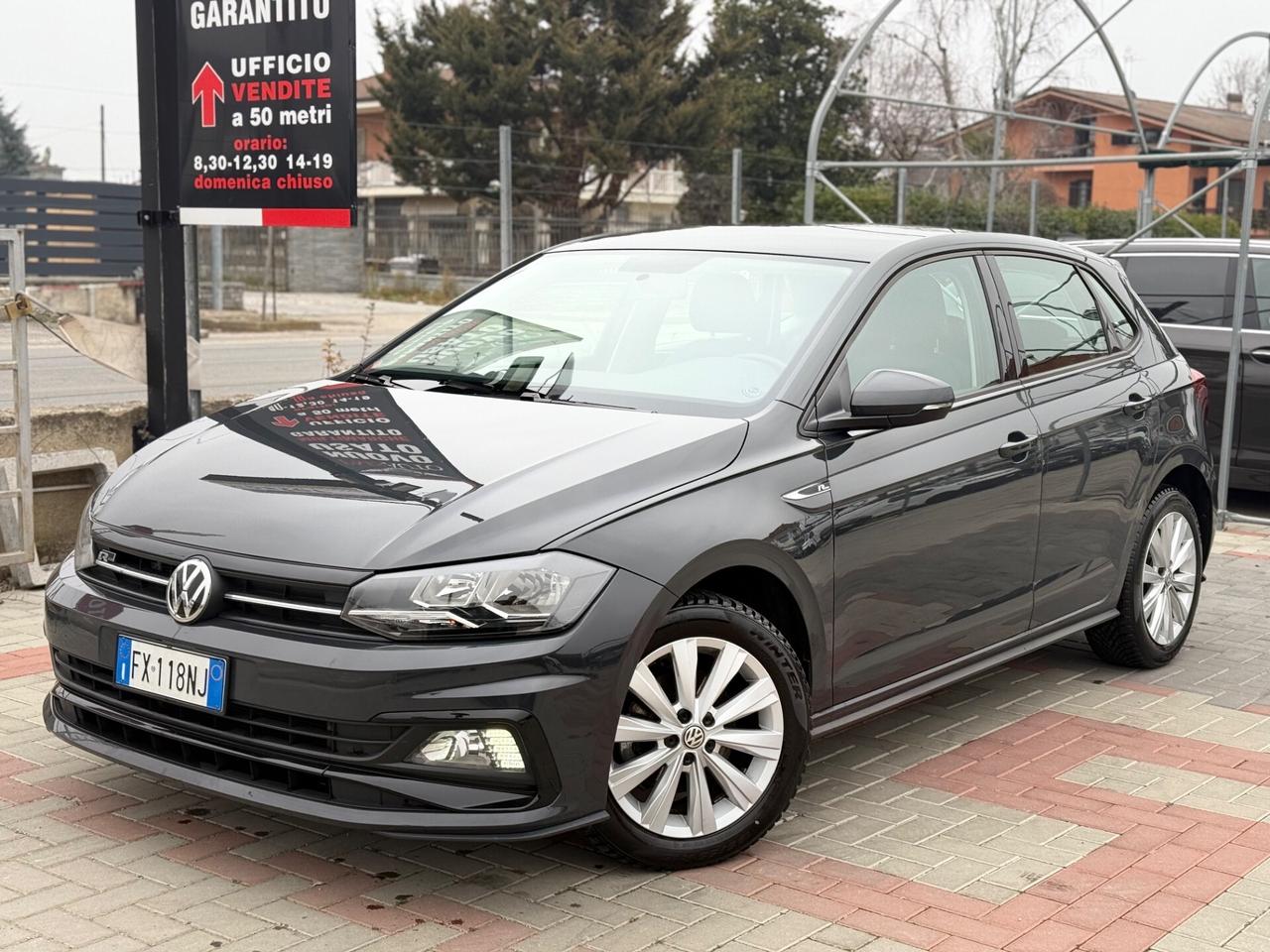 Volkswagen Polo 1.6 TDI 95 CV DSG 5p. R-LINE NEOPATENTATI