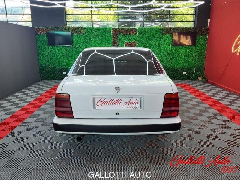 Lancia Thema 2.0 i.e. turbo 16V