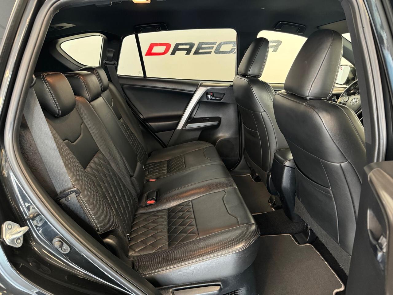Toyota RAV 4 RAV4 2.5 Hybrid 2WD Dynamic 60.000 KM
